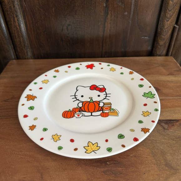 Hello Kitty Pumpkin Spice Latte Ceramic Autumn Appetizer/Dessert Plate - Picture 2 of 3